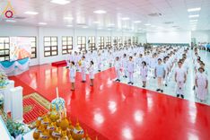 ภาพ No.237717:พิธีถวายเครื่องราชสักการะและวางพานพุ่ม และพิธีจุดเทียนถวายพระพรชัยมงคล เนื่องในโอกาสวันเฉลิมพระชนมพรรษา สมเด็จพระนางเจ้าสิริกิติ์ พระบรมราชินีนาถ พระบรมราชชนนีพันปีหลวง วันอังคารที่ 12 สิงหาคม พ.ศ. 2568  ณ อาคารปลูกศรัทธา 2 วัดพระธรรมกาย