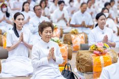 ภาพ No.180801:พิธีถวายภัตตาหารเมนูสวรรค์ และพิธีถวายอุปกรณ์กันหนาว แด่คณะพระภิกษุสามเณรวัดพระธรรมกาย วันอาทิตย์ที่ 8 ธันวาคม พ.ศ.2567 ณ สภาธรรมกายสากล วัดพระธรรมกาย