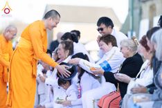 ภาพ No.173095:พิธีกฐินปุญญรังสีเศรษฐี ณ วัดพระธรรมกายนิวคาสเซิล สหราชอาณาจักร วันอาทิตย์ที่ 27 ตุลาคม พ.ศ. 2567