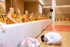 ภาพ No.234932:พิธีเจริญพระพุทธมนต์ ปฎิบัติธรรมเจริญสมาธิภาวนา และพิธีทำบุญตักบาตร เพื่อถวายเป็นพระราชกุศลแด่พระบาทสมเด็จพระวชิรเกล้าเจ้าอยู่หัว เนื่องในโอกาสวันเฉลิมพระชนมพรรษา 28 กรกฎาคม พ.ศ. 2568 ณ ห้องแก้วสารพัดนึก 2 วัดพระธรรมกาย อ.คลองหลวง จ.ปทุมธานี