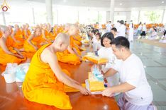 ภาพ No.167427:พิธีบุพเปตพลี ครั้งที่ 157 ร่วมอุทิศบุญกุศลแด่หมู่ญาติที่ล่วงลับไปแล้ว และสืบทอดอายุพระพุทธศาสนา วันพฤหัสที่ 31 ตุลาคม พ.ศ. 2567 (วันพระ แรม 14 ค่ำ เดือน 11) ณ หอฉันคุณยายอาจารย์ฯ วัดพระธรรมกาย