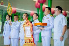 ภาพ No.214784:พิธีต้อนรับสัญญาบัตร พัดยศ พระราชวิเทศวชิรเวที (บัณฑิต วรปญฺโญ) เจ้าอาวาสวัดพระธรรมกายสกอตแลนด์ สหราชอาณาจักร ผู้ช่วยเจ้าอาวาสวัดพระธรรมกาย ณ อุโบสถพระไตรปิฏก วัดพระธรรมกาย