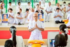 ภาพ No.244708:วันเสาร์ที่ 6 กันยายน พ.ศ. 2568 พิธีขอขมา-รับผ้าไตรของนาคธรรมทายาท โครงการอุปสมบทหมู่บูชาธรรมครบรอบ 108 ปี  วันครูผู้ค้นพบวิชชาธรรมกาย ณ โบสถ์พระไตรปิฎก วัดพระธรรมกาย