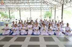 ภาพ No.152433:พิธีมอบสไบแก้ว โครงการอบรมอุบาสิกาแก้วจังหวัดบุรีรัมย์รุ่นที่ 1 วันที่ 6-8 กันยายน พ.ศ. 2567