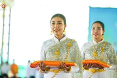 ภาพ No.172453:พิธีทอดกฐินเพื่อสร้าง "ลานเอนกประสงค์พญานาค 4 ตระกูล" วันที่ 15 พฤศจิกายน พ.ศ.2567 ณ พุทธอุทยานนานาชาติ อ.โพนพิสัย จ.หนองคาย