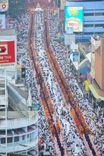 ภาพ No.237109:วันอาทิตย์ที่ 10 สิงหาคม พ.ศ. 2568 มหาสังฆทานครั้งยิ่งใหญ่ ตักบาตรพระ 10,000 รูป ถ.นิพัทธ์อุทิศ 3 ใจกลางนครหาดใหญ่ จ.สงขลา (ชุดที่ 2)