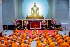 ภาพ No.229288:วันเสาร์ที่ 14 มิถุนายน พ.ศ. 2568 พิธีบรรพชา , พิธีถวายบาตร , พิธีอุปสมบท ในโครงการบรรพชาอุปสมบทหมู่ ผู้บริหารรุ่นที่ 15 และ อุดมศึกษา รุ่นที่ 52 ณ โบสถ์พระไตรปิฎก วัดพระธรรมกาย