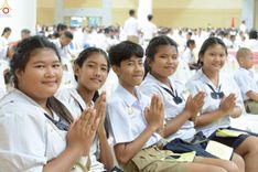 ภาพ No.245876:วันเสาร์ที่ 13 กันยายน พ.ศ. 2568 พิธีมอบผ้าไตรประธานกฐินสัมฤทธิ์เด็กดี V-Star ณ สภาธรรมกายสากล วัดพระธรรมกาย