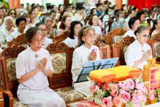 ภาพ No.250212:วันพุธที่ 8 ตุลาคม พ.ศ. 2568 พิธีทอดกฐินสามัคคีทั่วไทย 30,000 วัด โดยคณะศิษยานุศิษย์ บูชาธรรม 81 ปี หลวงพ่อธัมมชโย ณ วัดทัศนารุณสุนทริการาม กรุงเทพฯ