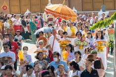 ภาพ No.183805:พิธีทอดกฐิน ณ วัดหลักสาม เขตหนองแขม กรุงเทพมหานคร ในโครงการทอดกฐินสามัคคีทั่วไทย 30,000 วัด บูชาธรรม 80 ปี หลวงพ่อธัมมชโย โดยคณะศิษยานุศิษย์วัดพระธรรมกาย วันที่ 10 พฤศจิกายน พ.ศ. 2567