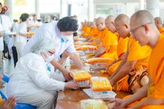 ภาพ No.167429:พิธีบุพเปตพลี ครั้งที่ 157 ร่วมอุทิศบุญกุศลแด่หมู่ญาติที่ล่วงลับไปแล้ว และสืบทอดอายุพระพุทธศาสนา วันพฤหัสที่ 31 ตุลาคม พ.ศ. 2567 (วันพระ แรม 14 ค่ำ เดือน 11) ณ หอฉันคุณยายอาจารย์ฯ วัดพระธรรมกาย