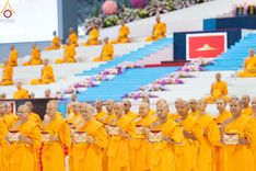 ภาพ No.182783:พิธีปฎิบัติธรรมและพิธีรับมอบต้นสมบัติจักรพรรดิ วันอาทิตย์ที่ 15 ธันวาคม พ.ศ. 2567 ณ สภาธรรมกายสากล วัดพระธรรมกาย