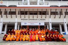 ภาพ No.245065:วันที่ 30-31 สิงหาคม พ.ศ. 2568 พิธีฉลองสมโภช พระบรมสารีริกธาตุ ณ วัดพระธรรมกายกัวลาลัมเปอร์ ประเทศมาเลเซีย เพื่ออัญเชิญไปประดิษฐาน ณ วัดพุทธมหาวิหาร ประเทศศรีลังกา