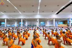 ภาพ No.146114:วันมหารำลึก ครั้งที่ 34 พิธีร่วมรำลึกถึงนักสร้างบารมีที่ล่วงลับไปแล้ว , พิธีสวดพระพุทธมนต์ ณ ห้องแก้วสารพัดนึก 1 วัดพระธรรมกาย วันเสาร์ที่ 27 กรกฎาคม พ.ศ. 2567