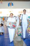 ภาพ No.159012:พิธีตักบาตร ในวันอาทิตย์ต้นเดือน วันที่ 6 ตุลาคม พ.ศ. 2567 ณ สภาธรรมกายสากล วัดพระธรรมกาย