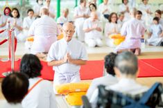ภาพ No.244704:วันเสาร์ที่ 6 กันยายน พ.ศ. 2568 พิธีขอขมา-รับผ้าไตรของนาคธรรมทายาท โครงการอุปสมบทหมู่บูชาธรรมครบรอบ 108 ปี  วันครูผู้ค้นพบวิชชาธรรมกาย ณ โบสถ์พระไตรปิฎก วัดพระธรรมกาย