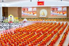 ภาพ No.234885:พิธีเจริญพระพุทธมนต์ ปฎิบัติธรรมเจริญสมาธิภาวนา และพิธีทำบุญตักบาตร เพื่อถวายเป็นพระราชกุศลแด่พระบาทสมเด็จพระวชิรเกล้าเจ้าอยู่หัว เนื่องในโอกาสวันเฉลิมพระชนมพรรษา 28 กรกฎาคม พ.ศ. 2568 ณ ห้องแก้วสารพัดนึก 2 วัดพระธรรมกาย อ.คลองหลวง จ.ปทุมธานี