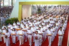 ภาพ No.240717:วันพุธที่ 27 สิงหาคม พ.ศ. 2568 พิธีทอดผ้าป่าเพื่อสร้างอาคาร  82 ปี หลวงพ่อธัมมชโย สมทบกฐินวัดพระธรรมกาย และกฐิน 30,000 วัดทั่วประเทศ ครั้งที่ 1