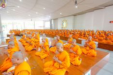 ภาพ No.169790:พิธีถวายภัตตาหารเมนูสวรรค์ "เพื่อการบรรลุธรรม" เนื่องในวันลอยกระทง (ขึ้น 15 ค่ำ เดือน 12) วันศุกร์ที่ 15 พฤศจิกายน พ.ศ. 2567 ณ หอฉันคุณยายอาจารย์ฯ วัดพระธรรมกาย