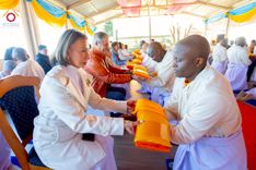 ภาพ No.231648:โครงการบรรพชาอุปสมบทหมู่ครั้งที่ 2 ณ วัดพระธรรมกายโจฮันเนสเบิร์ก ประเทศแอฟริกาใต้ วันอาทิตย์ 29 มิถุนายน พ.ศ. 2568