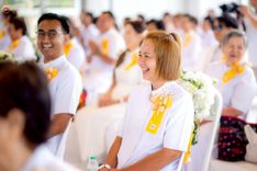 ภาพ No.239393:วันอาทิตย์ที่ 17 สิงหาคม พ.ศ. 2568 พิธีกดปุ่มอัญเชิญรูปเหมือน พระมงคลเทพมุนี (สด จันทสโร)  ณ มหาวิหารแก้วพระมงคลเทพมุนี  ศูนย์ปฏิบัติธรรมแก้วเมืองเลย