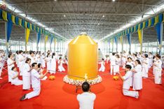 ภาพ No.247061:วันที่ 21 กันยายน พ.ศ. 2568 งานบุญวันอาทิตย์ พิธีจุดเทียนใจ ไฟนิรันด์ อนันตชัย ณ วัดพระธรรมกาย จ.ปทุมธานี