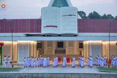 ภาพ No.112264:พิธีบรรพชาอุปสมบท โครงการอุปสมบทหมู่บูชาธรรม 115 ปี คุณยายอาจารย์ฯ, โครงการอุปสมบทหมู่ธรรมทายาท ระดับอุดมศึกษา รุ่นที่ 50 ภาคฤดูหนาว ณ โบสถ์พระไตรปิฎก วัดพระธรรมกาย จ.ปทุมธานี วันเสาร์ที่ 13 มกราคม พ.ศ. 2567