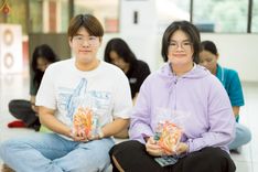 ภาพ No.243057:วันพฤหัสบดีที่ 4 กันยายน พ.ศ. 2568 เวลา 07.00-08.15 น. มหาวิทยาลัยเกษตรศาสตร์ กำแพงแสน ร่วมทำบุญตักบาตร Freshy KU85 พระสงฆ์ 85 รูป