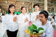 ภาพ No.242940:วันที่ 31 สิงหาคม พ.ศ. 2568 พิธีตัดปอยผมและปลงผม โครงการอุปสมบทหมู่บูชาธรรม ครบรอบ 108 ปี วันครูผู้ค้นพบวิชชาธรรมกาย ณ วัดพระธรรมกาย