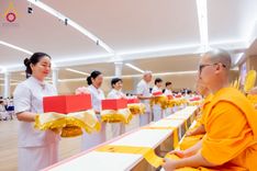 ภาพ No.237886:วันอาทิตย์ที่ 10 สิงหาคม พ.ศ. 2568 พิธีถวายไทยธรรมมุทิตาเปรียญธรรมและบาลีศึกษา ณ ห้องแก้วสารพัดนึก2 วัดพระธรรมกาย ปทุมธานี