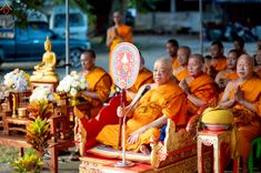 ภาพ No.234396:วันพฤหัสบดีที่ 24 กรกฎาคม พ.ศ. 2568 พิธีถวายสังฆทานแก่คณะสงฆ์ 323 วัด , พิธีมอบกองทุนหนุนแรงใจช่วยครูใต้ , พิธีทำบุญส่วนกุศลแด่ผู้วายชนม์ ในเหตุการณ์ความไม่สงบ 4 จังหวัด ชายแดนภาคใต้ (ปัตตานี , ยะลา , นราธิวาส , สงขลา) ปีที่ 21 ครั้งที่ 179 ณ วัดเวฬุวัน 