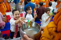 ภาพ No.80913:พิธีตักบาตรพระ ๒๑๖ รูป และ พิธีถวายมหาสังฆทาน ๕๒ วัด ฉลองครบรอบ ๑๖ ปี ธุดงคสถานพรรัตนแพร่ วันอังคารที่ ๙ พฤษภาคม พ.ศ.๒๕๖๖ ณ ธุดงคสถานพรรัตนะ อำเภอวังชิ้น จังหวัดแพร่