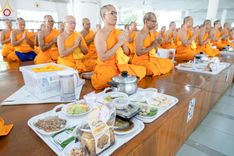 ภาพ No.174622:พิธีถวายภัตตาหารเมนูสวรรค์ เพื่อการบรรลุธรรม ณ หอฉันคุณยายอาจารย์ฯ วัดพระธรรมกาย วันที่ 23 พฤศจิกายน พ.ศ. 2567