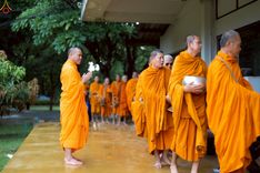 ภาพ No.243065:วันพฤหัสบดีที่ 4 กันยายน พ.ศ. 2568 เวลา 07.00-08.15 น. มหาวิทยาลัยเกษตรศาสตร์ กำแพงแสน ร่วมทำบุญตักบาตร Freshy KU85 พระสงฆ์ 85 รูป