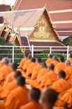 ภาพ No.201345:พระธรรมยาตราปฏิบัติธรรม และถ่ายภาพหมู่ประวัติศาสตร์ ณ อาคารธรรมยาตรา กตัญญูบูชามหาปูชนียาจารย์  ตรงข้ามวัดปากน้ำภาษีเจริญ จ.กรุงเทพมหานคร ในโครงการธรรมยาตรา กตัญญูบูชา มหาปูชนียาจารย์ พระมงคลเทพมุนี(สด จนฺทสโร) พระผู้ปราบมาร อนุสรณ์สถาน 7 แห่ง ปีที่ 13