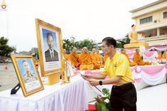 ภาพ No.241856:วันอาทิตย์ที่ 31 สิงหาคม พ.ศ. 2568 พิธีทำบุญแด่คณะสงฆ์ 122 รูป ฉลอง 121 ปี อำเภอคลองหลวง จ.ปทุมธานี เพื่อนำส่งช่วยเหลือคณะสงฆ์ 323 วัด 4 จังหวัดชายแดนภาคใต้ และช่วยเหลือประชาชนจากเหตุปะทะ แนวชายแดนไทย-กัมพูชา ณ บริเวณหน้าที่ว่าการอำเภอคลองหลวง จังหวัดปทุ