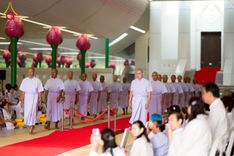 ภาพ No.244657:วันเสาร์ที่ 6 กันยายน พ.ศ. 2568 พิธีขอขมา-รับผ้าไตรของนาคธรรมทายาท โครงการอุปสมบทหมู่บูชาธรรมครบรอบ 108 ปี  วันครูผู้ค้นพบวิชชาธรรมกาย ณ โบสถ์พระไตรปิฎก วัดพระธรรมกาย