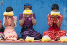ภาพ No.120264:พิธีต้อนรับพระธรรมยาตรา ในโครงการธรรมยาตรา กตัญญูบูชา มหาปูชนียาจารย์ พระมงคลเทพมุนี(สด จนฺทสโร) พระผู้ปราบมาร อนุสรณ์สถาน 7 แห่ง ปีที่ 12 วันที่ 28 มกราคม พ.ศ. 2567 ณ วัดพระธรรมกาย จ.ปทุมธานี (ชุดที่ 2)