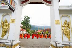 ภาพ No.226212:วันที่ 7-10 พฤษภาคม พ.ศ. 2568 โครงการเดินธรรมยาตรา สยาม-ลังกา ธรรมยาตรา ฉลองเทศกาลวิสาขบูชาแห่งชาติ ศรีลังกา บูชาธรรม 81 ปี หลวงพ่อธัมมชโย เมืองนูวราอิลิยา ประเทศศรีลังกา