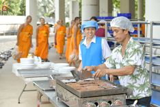 ภาพ No.186858:พิธีถวายภัตตาหารเมนูสวรรค์ "เพื่อการบรรลุธรรม" วันเสาร์ที่ 28 ธันวาคม พ.ศ.2567 ณ หอฉันคุณยายอาจารย์ฯ วัดพระธรรมกาย