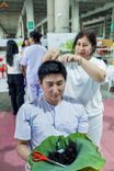 ภาพ No.242948:วันที่ 31 สิงหาคม พ.ศ. 2568 พิธีตัดปอยผมและปลงผม โครงการอุปสมบทหมู่บูชาธรรม ครบรอบ 108 ปี วันครูผู้ค้นพบวิชชาธรรมกาย ณ วัดพระธรรมกาย