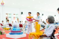 ภาพ No.238532:วันอาทิตย์ที่ 17 สิงหาคม พ.ศ. 2568 พิธีทอดผ้าป่าบำรุงศูนย์อบรมเยาวชนนครปฐม ครบรอบ 14 ปี และพิธีปลูกต้นไม้รอบสระเศรษฐี ณ ศูนย์อบรมเยาวชนนครปฐม