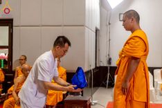 ภาพ No.231226:วันพฤหัสบดีที่ 3 กรกฏาคม พ.ศ. 2568 พิธีมุทิตาสักการะพระภิกษุนาคหลวง พระมหาพนาวัฒน์ ธมฺมนฺตคามี (จันทร์เผือก) เปรียญธรรม ๙ ประโยค ณ วัดพระธรรมกาย ปทุมธานี
