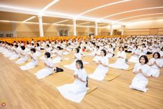 ภาพ No.234901:พิธีเจริญพระพุทธมนต์ ปฎิบัติธรรมเจริญสมาธิภาวนา และพิธีทำบุญตักบาตร เพื่อถวายเป็นพระราชกุศลแด่พระบาทสมเด็จพระวชิรเกล้าเจ้าอยู่หัว เนื่องในโอกาสวันเฉลิมพระชนมพรรษา 28 กรกฎาคม พ.ศ. 2568 ณ ห้องแก้วสารพัดนึก 2 วัดพระธรรมกาย อ.คลองหลวง จ.ปทุมธานี
