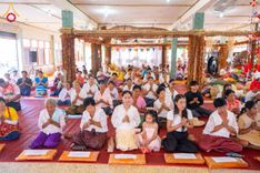 ภาพ No.172565:พิธีทอดกฐิน วัดศรีบุญเรือง จ.สกลนคร ในโครงการกฐินสามัคคีทั่วไทย 30,000 วัด บูชาธรรม 80 ปี หลวงพ่อธัมมชโย โดยคณะศิษยานุศิษย์วัดพระธรรมกาย วันที่ 25 ตุลาคม พ.ศ. 2567