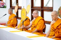 ภาพ No.237605:พิธีเจริญพระพุทธมนต์ ปฏิบัติธรรมเจริญสมาธิภาวนา และทำบุญตักบาตร ถวายพระราชกุศล เนื่องในโอกาสวันเฉลิมพระชนมพรรษา สมเด็จพระนางเจ้าสิริกิติ์ พระบรมราชินีนาถ พระบรมราชชนนีพันปีหลวง วันอังคารที่ 12 สิงหาคม พ.ศ. 2568  ณ อาคารปลูกศรัทธา 2 วัดพระธรรมกาย 