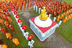 ภาพ No.239179:วันอาทิตย์ที่ 17 สิงหาคม พ.ศ. 2568 พิธีอัญเชิญรูปเหมือนพระมงคลเทพมุนี (สด จันทสโร) ณ ศาลากลางจังหวัดเลย ถึงลานพญานาค สวนสาธารณะกุดป่อง อ.เมือง จ.เลย