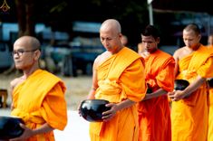 ภาพ No.234414:วันพฤหัสบดีที่ 24 กรกฎาคม พ.ศ. 2568 พิธีถวายสังฆทานแก่คณะสงฆ์ 323 วัด , พิธีมอบกองทุนหนุนแรงใจช่วยครูใต้ , พิธีทำบุญส่วนกุศลแด่ผู้วายชนม์ ในเหตุการณ์ความไม่สงบ 4 จังหวัด ชายแดนภาคใต้ (ปัตตานี , ยะลา , นราธิวาส , สงขลา) ปีที่ 21 ครั้งที่ 179 ณ วัดเวฬุวัน 