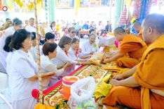 ภาพ No.170214:พิธีทอดกฐิน ณ วัดห้วยแก้ว จ.ตาก ในโครงการกฐินสามัคคีทั่วไทย 30,000 วัด บูชาธรรม 80 ปี หลวงพ่อธัมมชโย โดยคณะศิษยานุศิษย์วัดพระธรรมกาย วันที่ 25 ตุลาคม พ.ศ. 2567