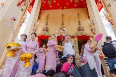 ภาพ No.250948:วันพุธที่ 8 ตุลาคม พ.ศ. 2568 พิธีทอดกฐินสามัคคีทั่วไทย 30,000 วัด โดยคณะศิษยานุศิษย์ บูชาธรรม 81 ปี หลวงพ่อธัมมชโย ณ วัดคลองตันราษฎร์บำรุง อ. บ้านแพ้ว จ. สมุทรสาคร